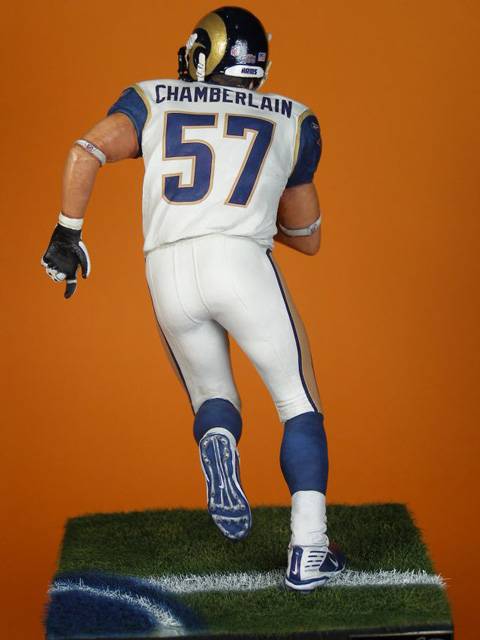 Modelado y pintura representando al jugador de Football americano Chris Chamberlain