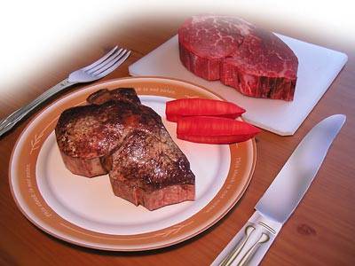 recortables de papel o cartulina del plato, cubiertos y chuleton