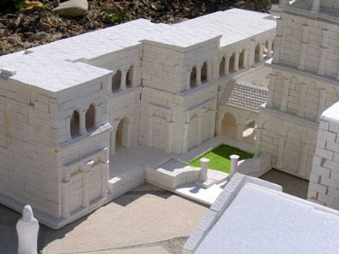 Escenografia sobre los edificios de Minas Tirith.