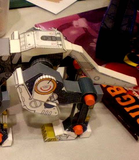 recortables de papel o cartulina del robot Command Wolf
