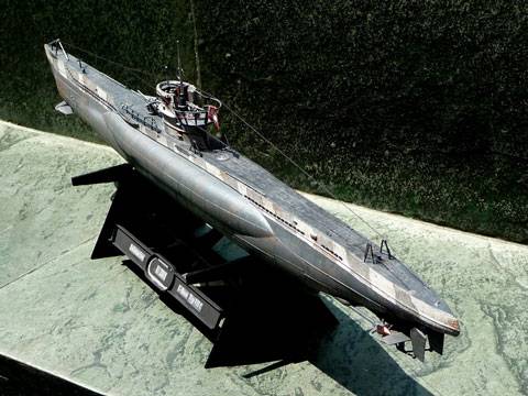 Submarino DKM U-201 - Escala 1/144.