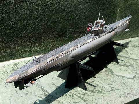 Submarino DKM U-201 - Escala 1/144.