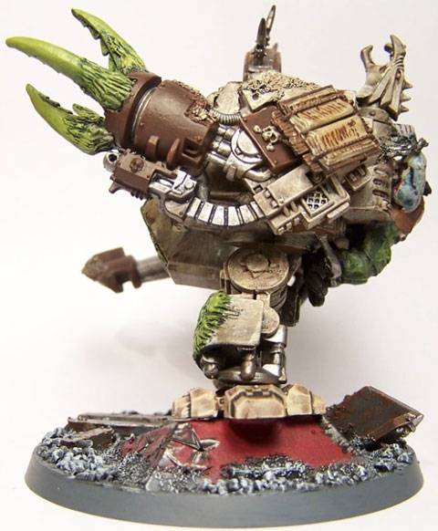 Dreadnought Black de Asalto en combate. 