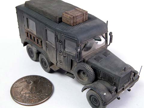 Camion Diesel Radio Mac - Escala 1/72.