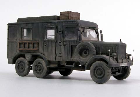 Camion Diesel Radio Mac - Escala 1/72.
