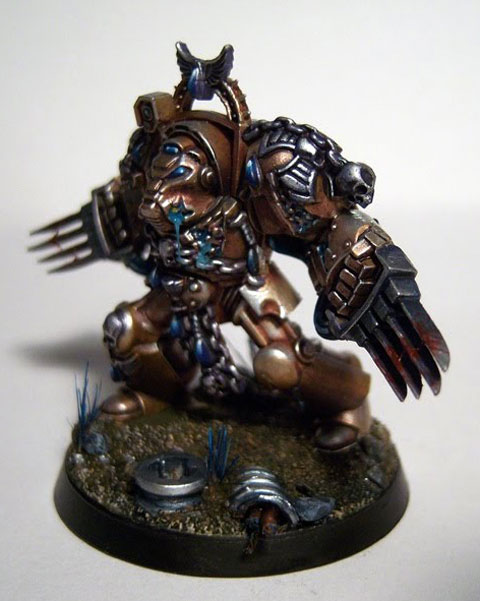 Una magnifica pieza la de este exterminador a escala de 28mm