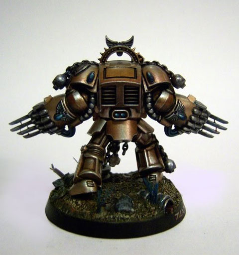 Una magnifica pieza la de este exterminador a escala de 28mm