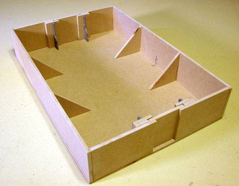 Costruccion de habit&aacute;culos para Juegos futuristas de Tablero en 25 o 28 mm.