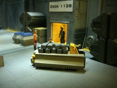 Robots de carga en Hangar - Base Rebelde de Star Wars