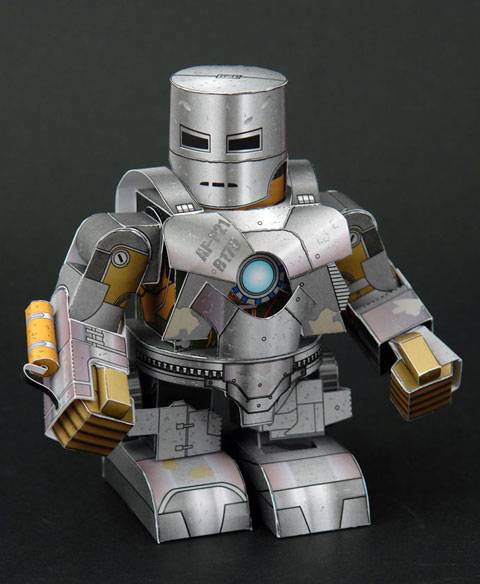 Recortable de papel o cartulina de Ironman en la versi&oacute;n infantil