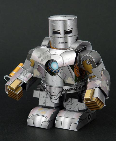 Recortable de papel o cartulina de Ironman en la versi&oacute;n infantil