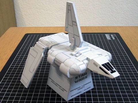 Recortable de Papel de un Imperial Landing Craft de la Saga Star Wars. 