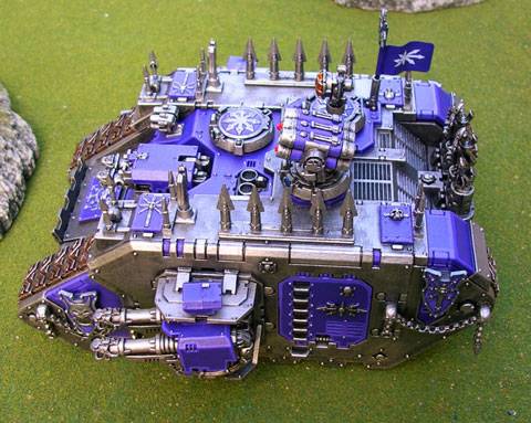 Land Raider - Marines del Caos.