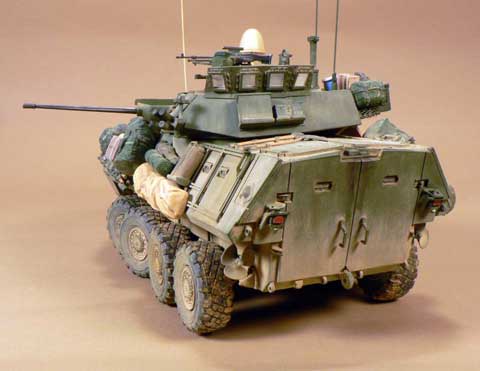 Vehiculo Anfibio LAV 25 A2 - Escala 1/35
