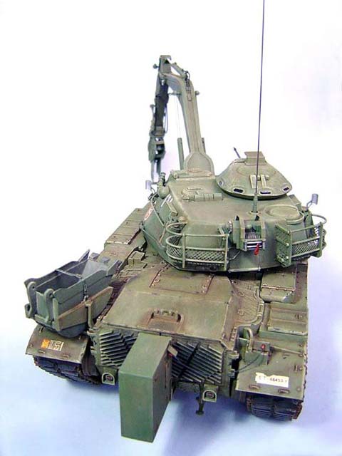 Veh&iacute;culo Blindado de Zapadores M- 60 Alacran- Escala 1/35