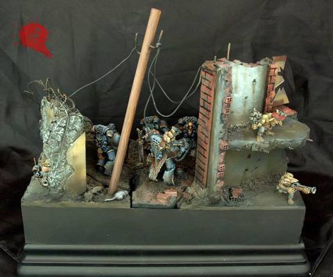 Un diorama sobre un grupo de Marines espaciales en una mision de busqueda