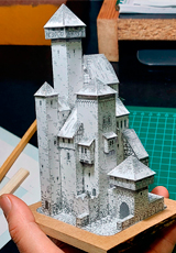 Recortable de papel o cartulina de un Castillo Medieval a una escala aproximada de 1/250. Recortable de papel o cartulina de un Castillo Medieval a una escala aproximada de 1/250.