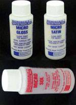 Liquidos especiales para colocar las Calcas en nuestras Maquetas. 