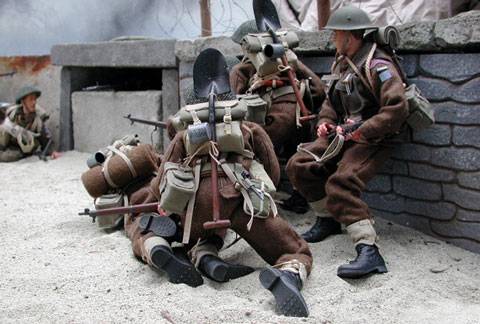 Magnifica  representacion historica con estas figuras a escala 1:6 del desembarco en Juno. Las imagenes nos dan una sensaci&oacute;n casi fotogr&aacute;fica del desembarco y asalto a la playa de Juno. 