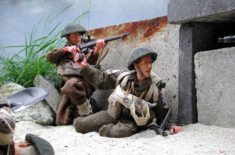 Magnifica  representacion historica con estas figuras a escala 1:6 del desembarco en Juno. Las imagenes nos dan una sensaci&oacute;n casi fotogr&aacute;fica del desembarco y asalto a la playa de Juno. 