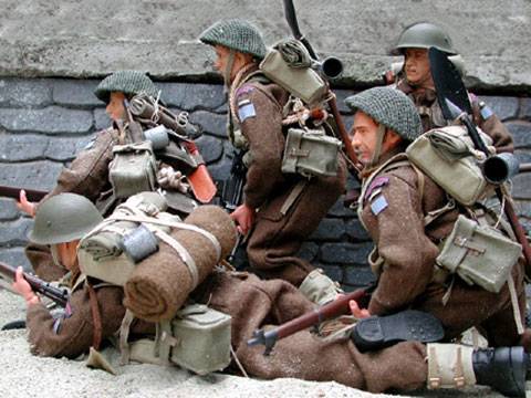 Magnifica  representacion historica con estas figuras a escala 1:6 del desembarco en Juno. Las imagenes nos dan una sensaci&oacute;n casi fotogr&aacute;fica del desembarco y asalto a la playa de Juno. 