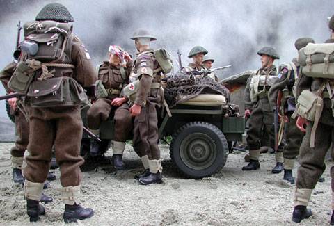 Magnifica  representacion historica con estas figuras a escala 1:6 del desembarco en Juno. Las imagenes nos dan una sensaci&oacute;n casi fotogr&aacute;fica del desembarco y asalto a la playa de Juno. 