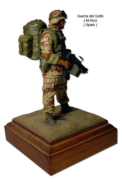 Soldado Ametrallador Americano - Guerra del Golfo - Escala 120 mm.