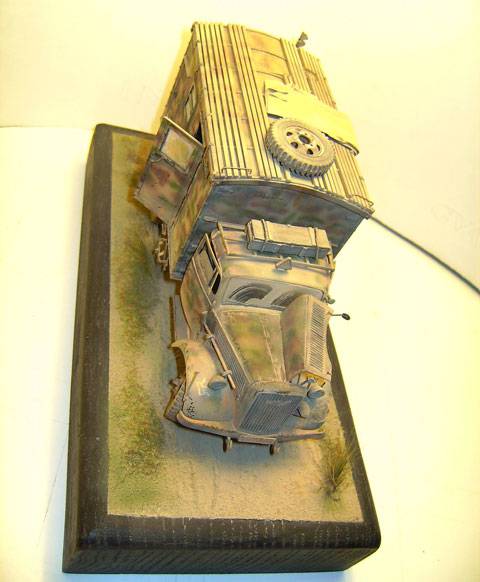 Opel Blitz A-tipe kfz. 305 Radio Transmisor - Escala 1/35