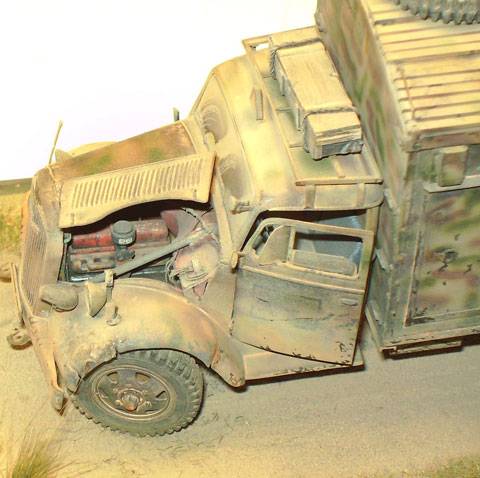 Opel Blitz A-tipe kfz. 305 Radio Transmisor - Escala 1/35