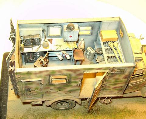 Opel Blitz A-tipe kfz. 305 Radio Transmisor - Escala 1/35