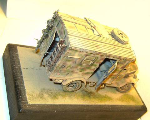 Opel Blitz A-tipe kfz. 305 Radio Transmisor - Escala 1/35