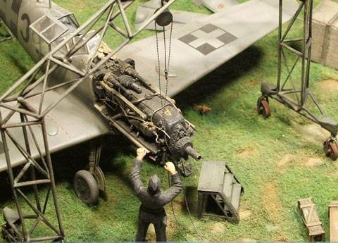 Operacion de Mantenimiento de Aviones - Escala 1:48