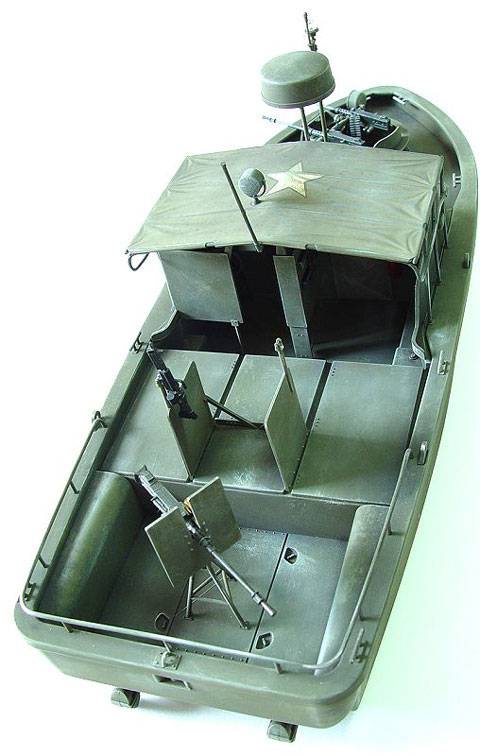 Patrullera PBR31 Mk.II Nam - Escala 1/35