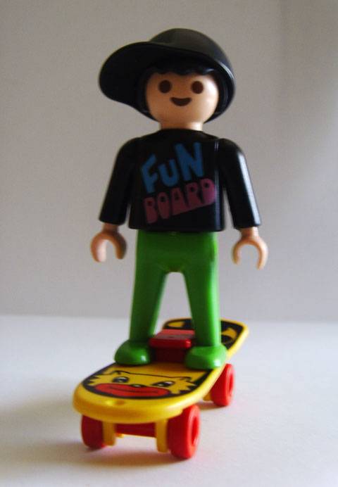 Jovencito Skater de Playmobil.