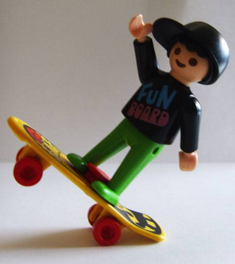 Jovencito Skater de Playmobil.