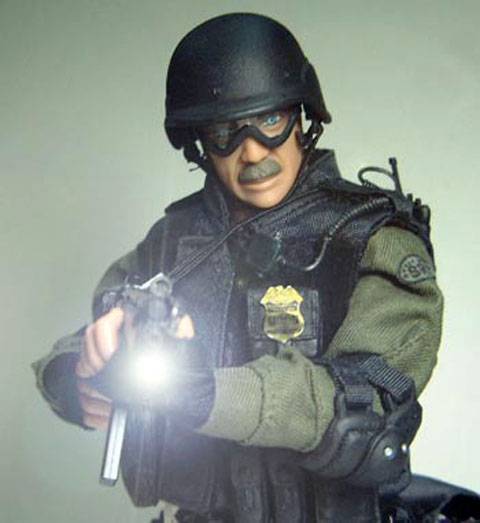 Swat y equipo de rescate 3
