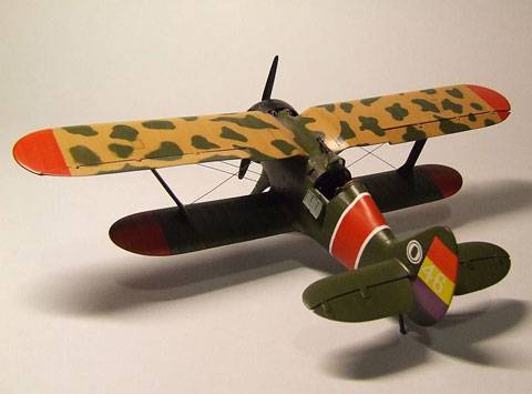 Polikarpov I-15 "Chato" GCE - Escala 1/48