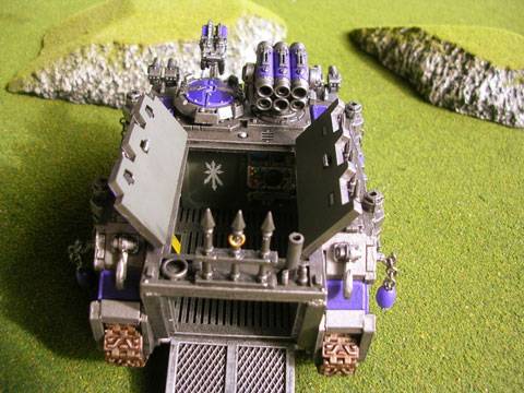 Rhino - Marines del Caos.  