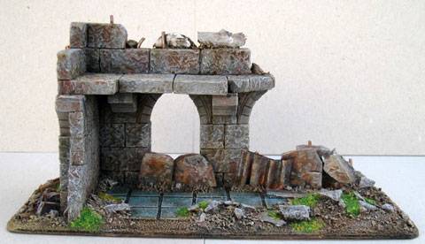Magnificas ruinas de un edificio gotico para jugar con nuestras figuras de wargames