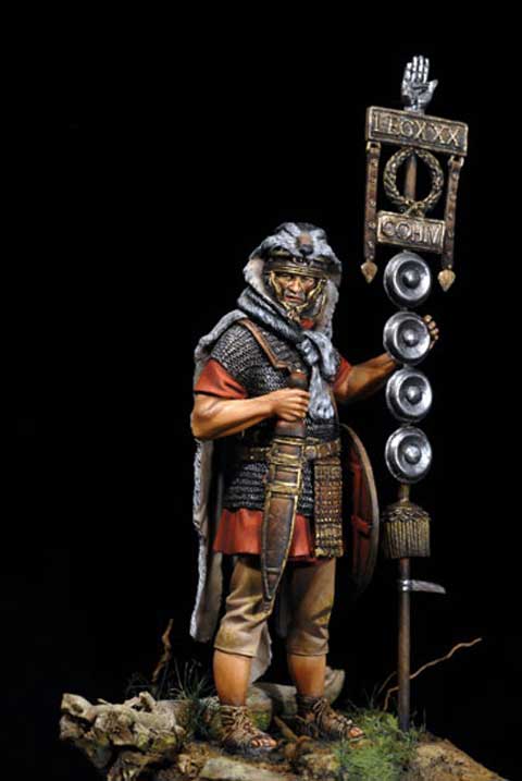 Signifier IV cohorte XXX Legion Ulpia - Escala 75mm