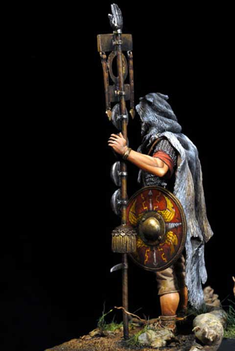 Signifier IV cohorte XXX Legion Ulpia - Escala 75mm