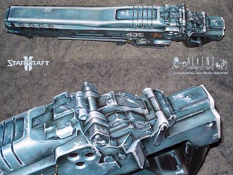 Recortable de Papel del  Arma de Asalto de Starcraft , el Terran Marine Cannon a escala 1/1.