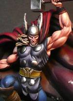 Figura de la Casa de miniaturas Knight Models a escala de 70 mm. La figura es una representaci&oacute;n de Thor, el Dios del Trueno de los comics de Marvel.