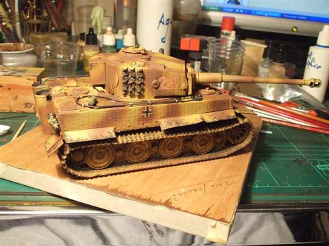 Tiger I  - Escala 1/35 