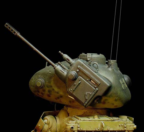 Acorazado de combate alem&aacute;n P.A. 58 Uber Krote armado con una 1.5cm MG Heavy Machine Gun. 