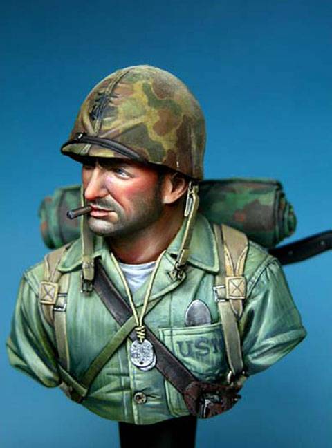 Busto de un Marine de los Estados Unidos en Iwojima - 1945