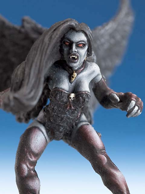 Vampira Raven - Escala 33mm