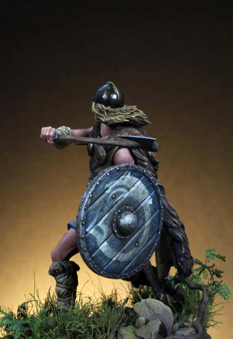 Vikingo en Combate - Escala 54mm