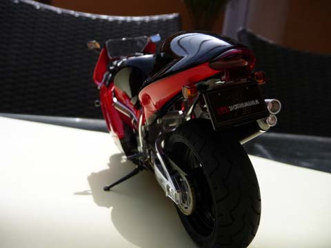 Suzuki Yoshimura X-1 Hayabusa - Escala 1/12